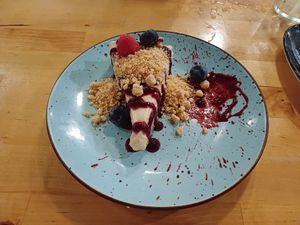 Cheesecake at Roots & Rolls in Barcelona