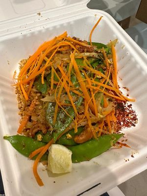 Pad Thai at Roots & Rolls in Barcelona