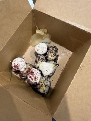 Avo maki  at Roots & Rolls in Barcelona