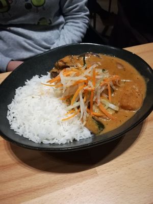 curry at Roots & Rolls in Barcelona