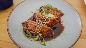 Dumplings at Roots & Rolls in Barcelona