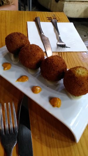 Crocketas at Restaurante Vegano Tierra Madre in Valencia