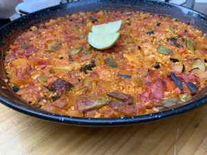 Paella Valenciana at Restaurante Vegano Tierra Madre in Valencia