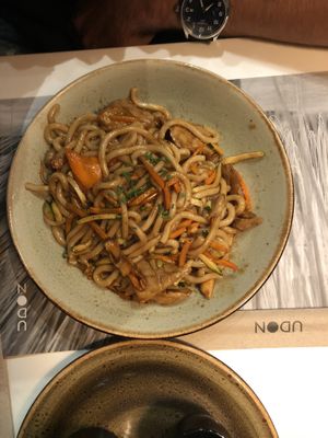 Vraiment très bon! Avec plusieurs options véganes (riz, nouilles…). Pas de desserts Vegan par contre (à part une salade de fruits). Je recommande!   at UDON in Escaldes-engordany
