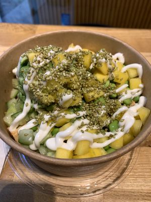 Vegan Tiki bowl at Honu Tiki Bowls in Vienna