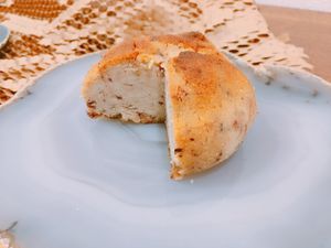 Rekeson de almendra con frutos rojos at Carleta Disfruta de lo Natural in Ondara