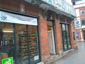 The outside at Les Frères Chapelier - Boulangerie Artisanale Bio in Toulouse