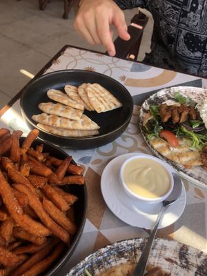 Sweet potato fries, hummus and pitta  at Seashells Healthy Living in Limassol