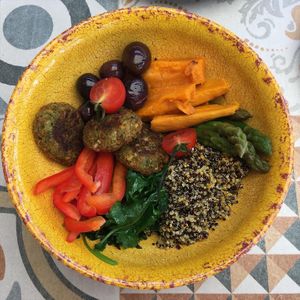 Salas with falafel at Seashells Healthy Living in Limassol