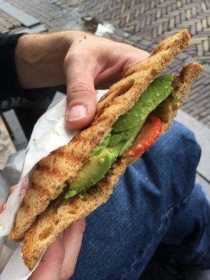 Avocado and strawberry sandwich at Loua Juicebar in Utrecht
