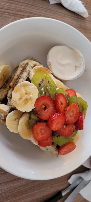 Waffle bowl at Bolivian Green Kitchen in La Paz