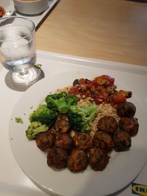Vegan Köttbullar at IKEA in Aarhus