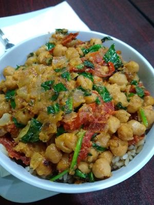 Chickpeas amd sundried tomatoes at Tivoni Vegan Kitchen & Bakery in Lancaster