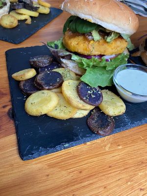 Burger de batata y garbanzos at Wakanda in Tenerife