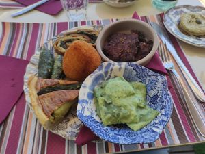 Ravioli di rucola, arancino con asparagi e tante altre cose ottime🥰😍 at Antica Casa Rava in Alessandria