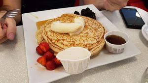 Vegan pancakes at Aux Vivres - St Laurent in Montreal