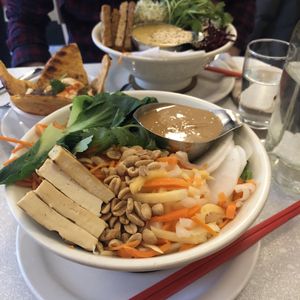 Bol Thaï avec tofu at Aux Vivres - St Laurent in Montreal