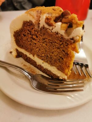 Carrotcake at Aux Vivres - St Laurent in Montreal