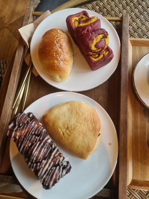 Red bean pumpkin cake, Salt bread (not vegan), soy curd bread, cinnamoncake at Doco - City Farm House Cafe in Busan