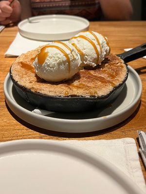 Vegan apple crumble  at I Am Vegan Babe in Canggu