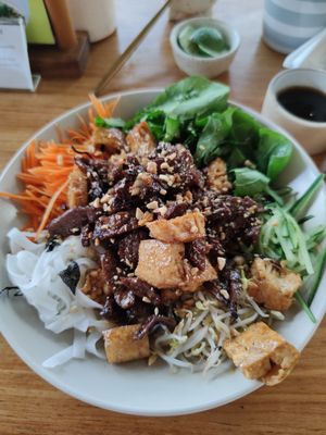 Vietnamese Bowl with Vegan beef at I Am Vegan Babe in Canggu