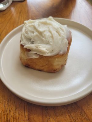 Classic cinnamon roll at I Am Vegan Babe in Canggu