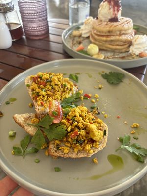 Scrambled tofu on toast   at I Am Vegan Babe in Canggu