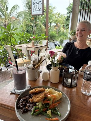 Fried chicken   at I Am Vegan Babe in Canggu