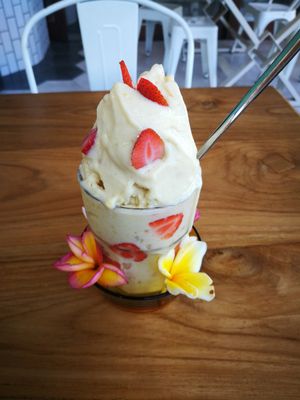Pinacolada Smoothie at I Am Vegan Babe in Canggu