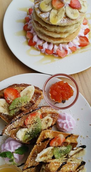 Waffles & pancakes at I Am Vegan Babe in Canggu