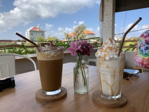 Coffee Frappe and Vanilla Shake at I Am Vegan Babe in Canggu