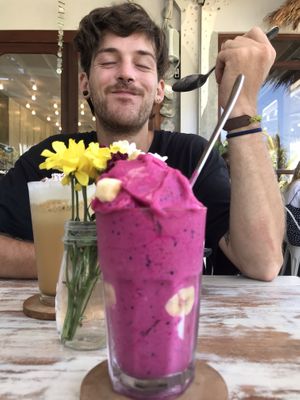 Great smoothies at I Am Vegan Babe in Canggu