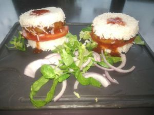 Thai vegan burger at Pizza Con in Kos