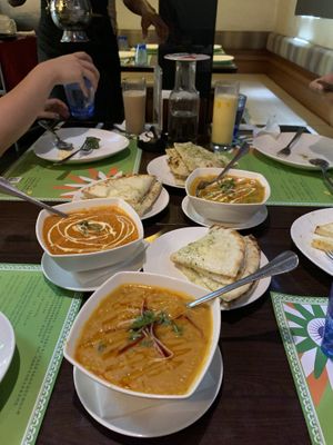Curry and naan  at Mayur Indian Kitchen in Taipei