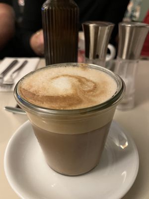 Cappuccino mit Hafermilch   at Stenz in Munich