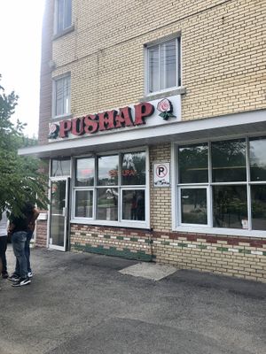 Outside at Pushap - Namur in Montreal