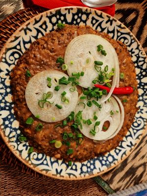 Mashkichiri, a hot main meal. 60k price in March 2026. Mung beans, black eye beans, vegetables. Nutritious although slightly bland for some. I liked it! Filling by itself at Old City Restaurant in Samarkand