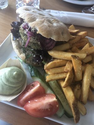 Vegan burger at Café Gustav in Ronne