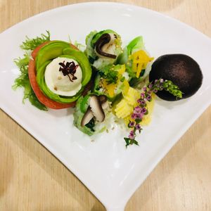 Vegan sushi at Sushi Ki in Kowloon