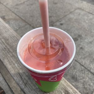 Mango-Berry Smoothie  at immergrün in Stuttgart