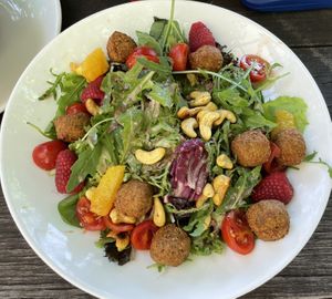 Falafel Salat  at Giuseppe e Amici in Rosenheim
