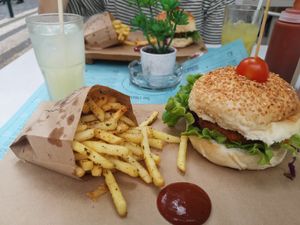 Chickpea burger with fries at Hamburgueria do Mercado in Funchal