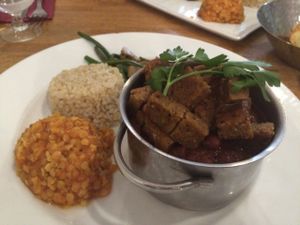 chili vegan  at Veget'Halles in Paris