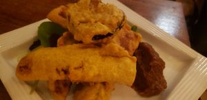 Fried veggies entree at Veget'Halles in Paris