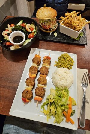  at Veget'Halles in Paris