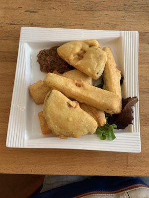 Fried vegetable appetizer (vegan, gluten-free) at Veget'Halles in Paris