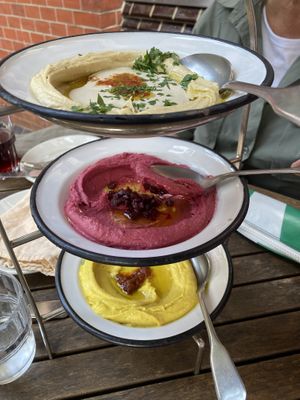 Hummus Trio  at NENI in Hamburg
