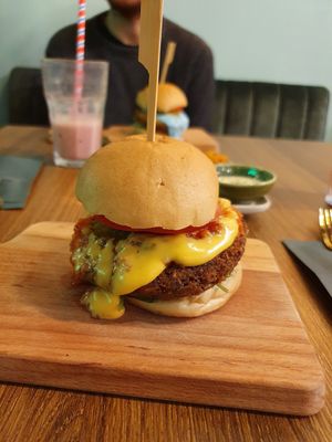 The Amazing Burger at Happy Food and Health  in Rotterdam