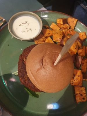 Ocean burger at Happy Food and Health  in Rotterdam