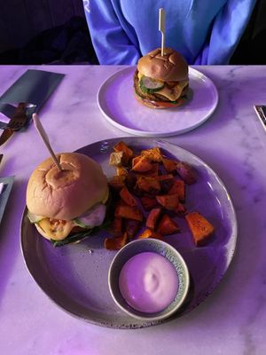 Amazing burger & sweet potato💕  at Happy Food and Health  in Rotterdam